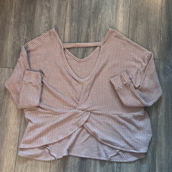 Pink AE Sweater - Size M - Picture 3 of 4